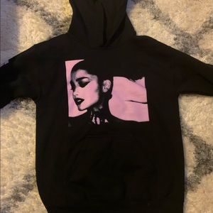 rare ariana grande sweetener tour hoodie